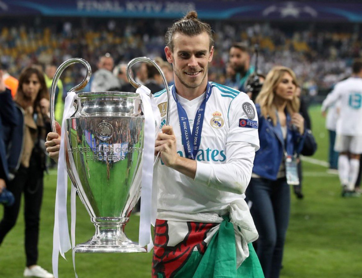 WalesCentre's tweet photo. Da iawn @GarethBale11 in being the first British player to win the Champions League five times! We @FAWales are very lucky to have you 👍

🏆 2014
🏆 2016
🏆 2017
🏆 2018
🏆 2022 https://t.co/xR4Dk15GpL