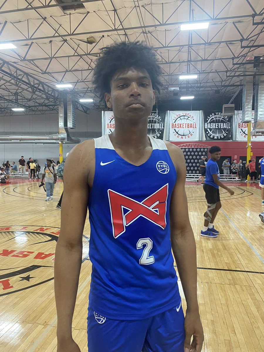 2024 6’5 Isaiah Elohim (Sierra Canyon/CA) displayed his ability to hit tuff contested shots routinely @marqueehoops Memorial Day Classic! Great lift on the jump shot, accurate w the 3 ball, physicality 2 finish thru traffic n the paint, creative finisher @ the rim, 21 pts tonite!