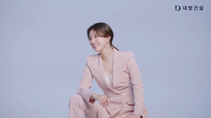 isbabimutd's tweet photo. สวยงาม 🥰 #HanHyoJoo https://t.co/f1LXztgSHm