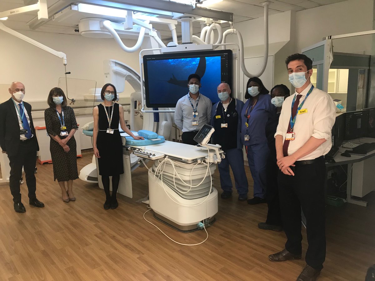 The team are moving into the new interventional radiology suite @WhippsCrossHosp and were proud to show <a href="/A_WilliamsNHS/">Dame Alwen Williams</a> the brilliant new equipment <a href="/Troweroflondon/">Laura Trower</a> <a href="/michaelthambiah/">Mike Thambiah</a> <a href="/RedTamsitt/">Clare Tamsitt 💙</a> - providing safer and smoother care for our patients