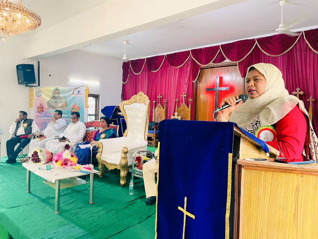 ShahezadiSyed's tweet photo. I chaired "One Day Pastor's Conference" as a Chief Guest at Methodist Church, Nallagadla, Bedise BHEL, Lingampally, Hyderabad and discussed various issues related to the upliftment of the Minorities.
@PMOIndia @narendramodi @blsanthosh https://t.co/cGb5vM1hAn