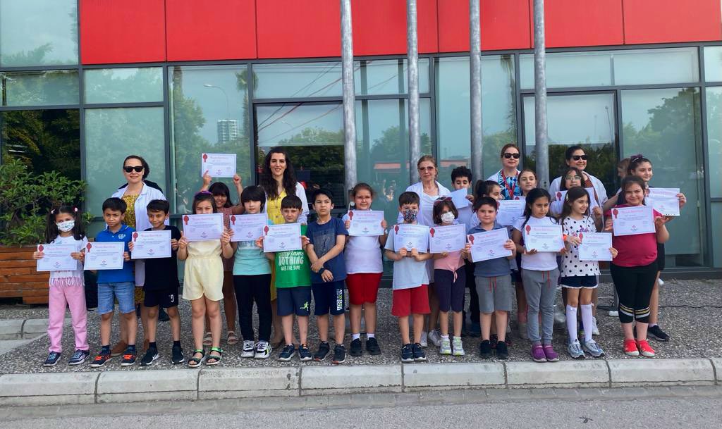 BAHCESEHIRADANA's tweet photo. İlkokul 2 ve 3. Sınıf Akademik Gelişim Sınavı’nda (AGİS-3) Türkiye 🇹🇷 1’incisi olan öğrencilerimizi tebrik eder, başarılarının devamını dileriz. ❤️💙 https://t.co/OrPvaa2Qvh