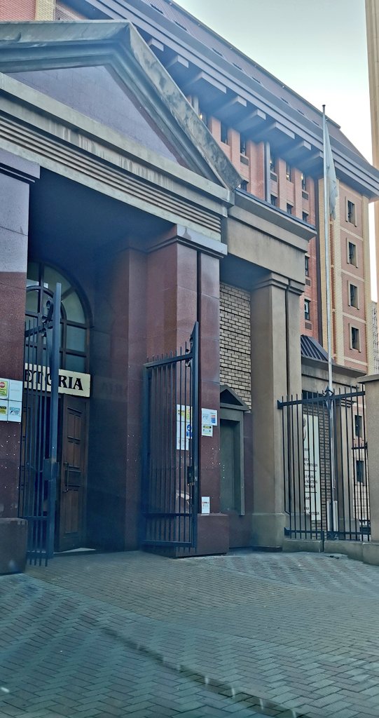 Chriseldalewis's tweet photo. Morning from the High Court in Pretoria.

The  #SenzoMeyiwa murder trial is expected to get underway after much drama at the last court sitting.

Forensic detective Thabo Mosia is expected to return to the stand.

I will be LIVE from 9am on #SABCNEWS channel 404 https://t.co/rwbJen72jZ