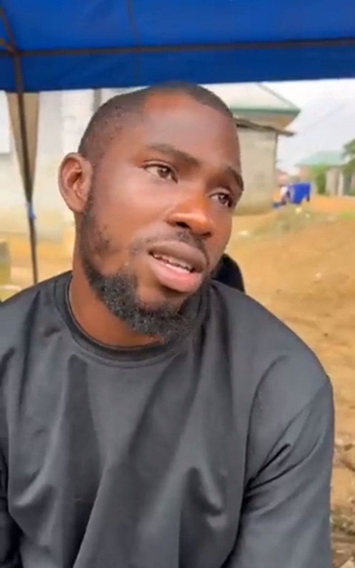 JayNaija's tweet photo. A thread of some savage, and funniest replies/videos i came across yesterday.

1. God abeg, Frank is Savage 😂😂 https://t.co/MhCqLX09sg