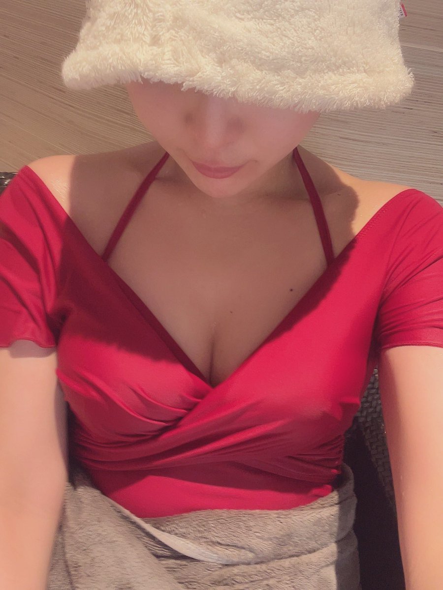 fairrin's tweet photo. 🧖 https://t.co/iK7TnSkSeE