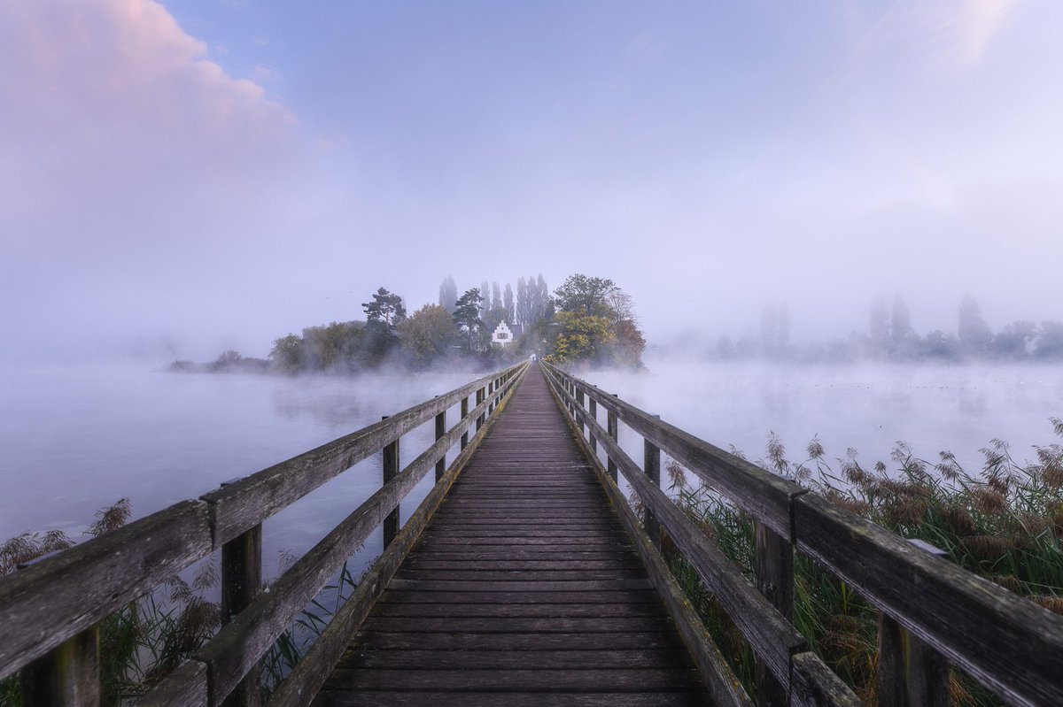 chrisburth_'s tweet photo. GM friends, photographers and collectors 😊 ☕️ 

I wish you a happy, successful and peaceful new week 🍀

('Bridge to Heaven' on fnd) https://t.co/GCxOJgWIZ5