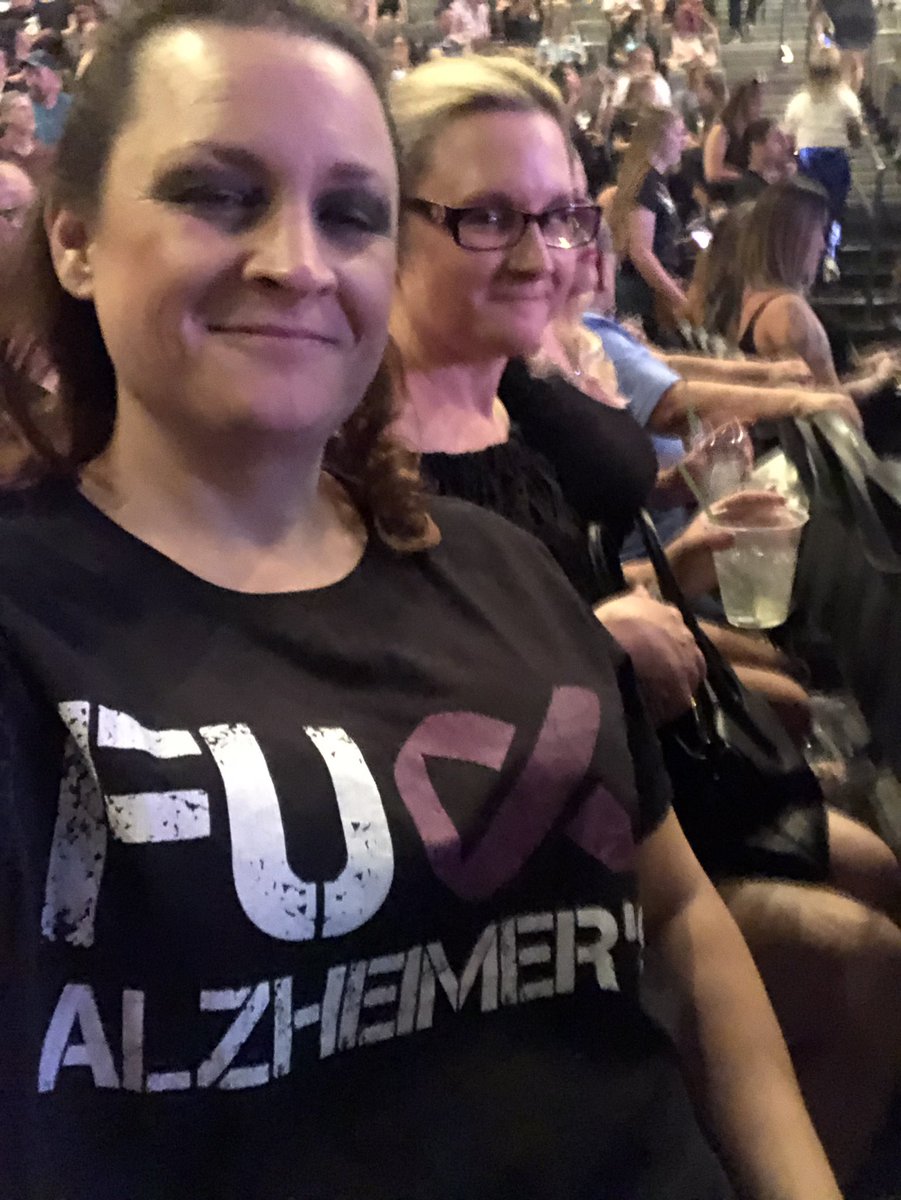 happyasshitt's tweet photo. #nkotbmixtapetour2022 https://t.co/JekRBIMPah