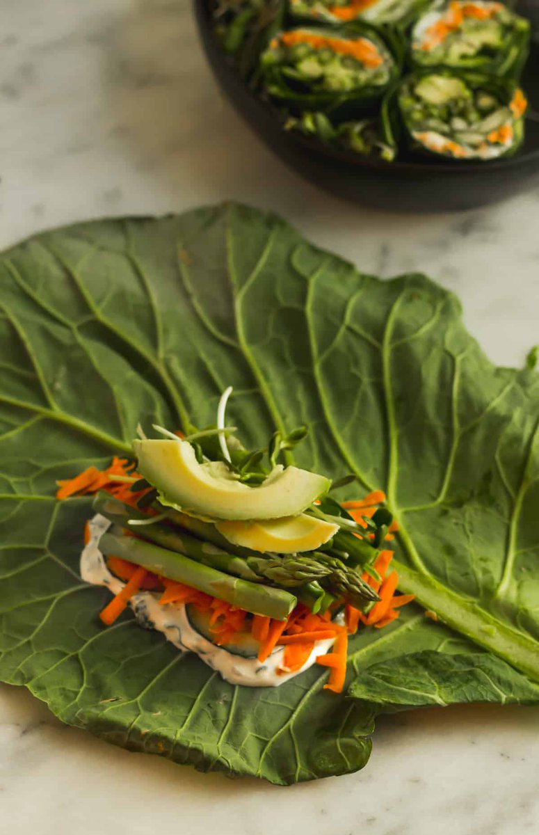 schmoozequeen's tweet image. Asparagus Collard Wraps w/ Whipped #VeganFeta
#CollardWraps #PlantbasedWraps

Use #Vegan dairy equivalents for #feta or #Creamcheese
@miyokos @ViolifeFoods @FollowYourHeart @nafsikasgarden 
eatthegains.com/asparagus-coll…
@eatthegains