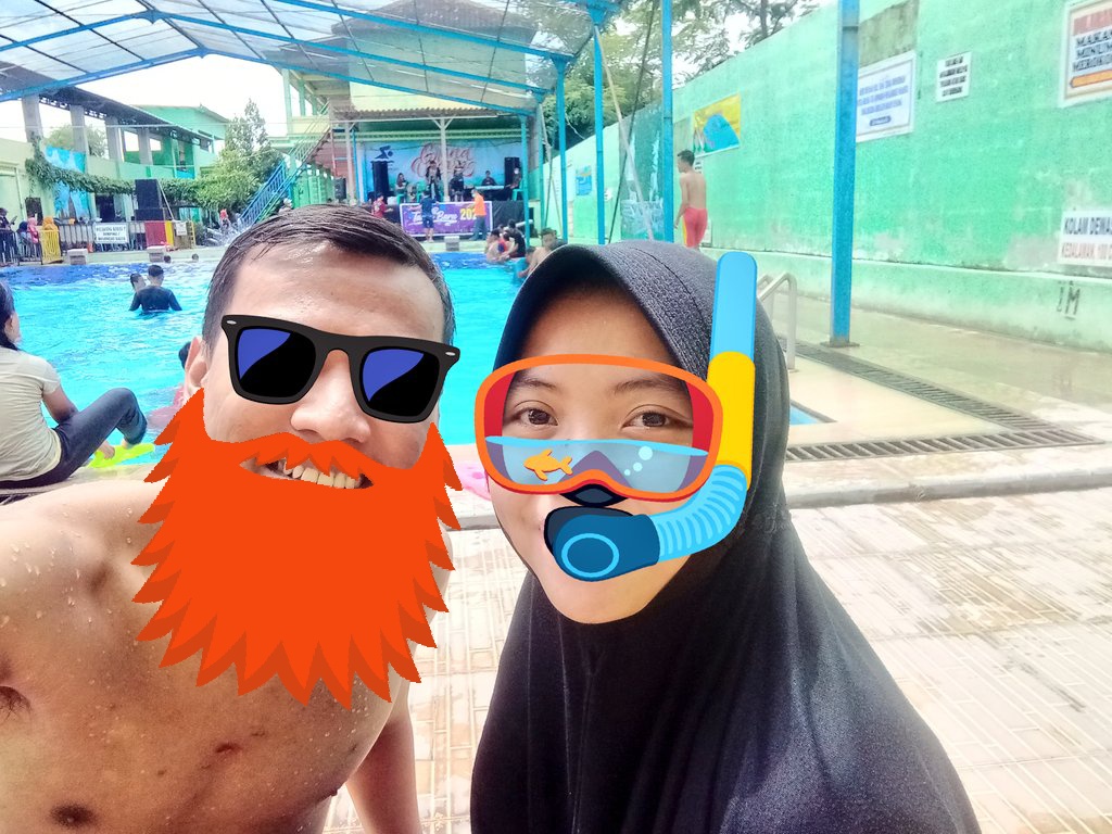 Dipa0295's tweet photo. Nemenin renang wife https://t.co/KtMmyUAwA7