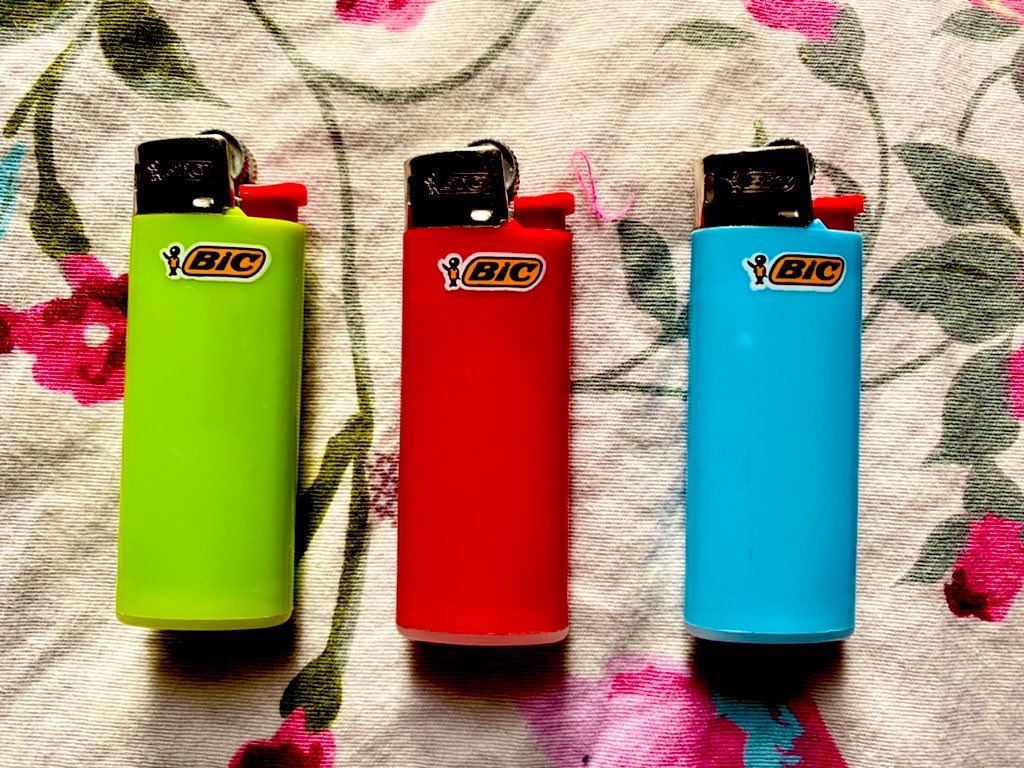 Guys n gals do share your hobby please  🙏
One of my hobby is to collect Lighters 
#biclighter