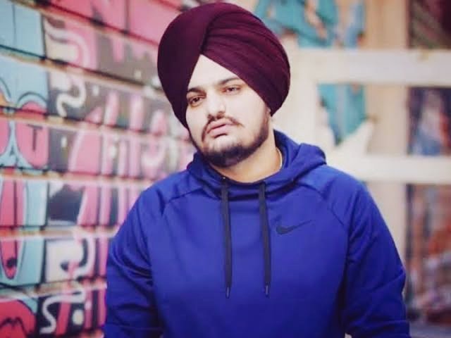 satpalpandey's tweet image. just listened to an extract from ‘Last Ride’ by #SidhuMosseWala  i felt so silent and speechless because the song took me to an illusion of life and death..
Ho chobbar de chehre utte noor dassda...
Ni ehda uthuga jawani ch janaja mithiye..

#justiceformoosewala