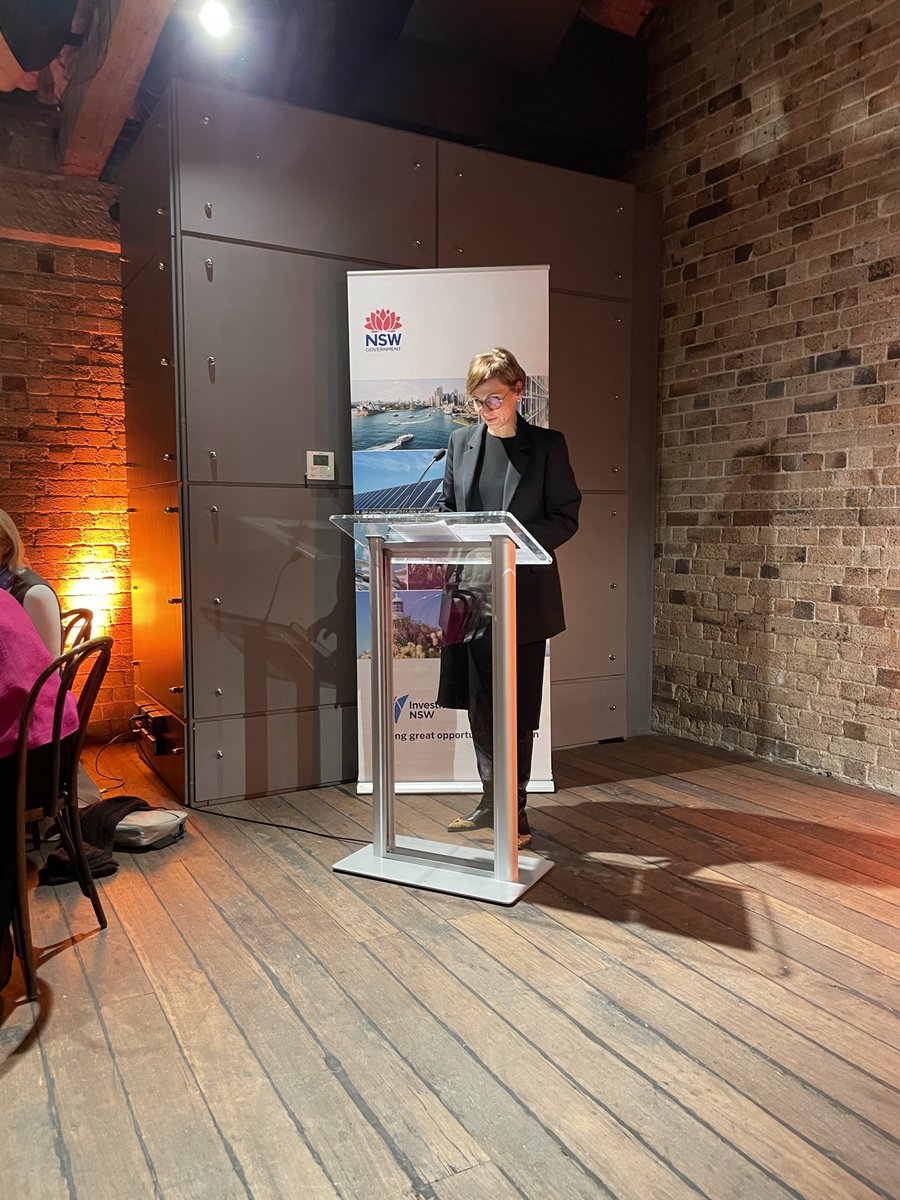 Dinner welcoming the 40-strong German HySupply delegation to Sydney. This is a great demonstration of the cooperation between Australia &amp; Germany in support of building a green hydrogen supply chain. Thank you to <a href="/starkwatzinger/">Bettina Stark-Watzinger</a> and @AlisterHenksens

#Hydrogen #LAVOforLife