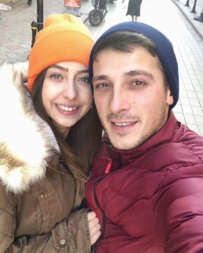 sehitbirhaner's tweet photo. "Vatan diye bir hastalığımız var, Allah şifasını vermesin.." 🇹🇷

🇹🇷 ~Şehit Birhan Er~ 🇹🇷 
Şehidimizin biricik sevdiği, doğum günün kutlu olsun 💚 https://t.co/NSXFmbYRw1