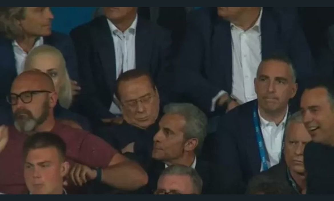 Il Monza va alla grande, Presidente. Dorma sonni tranquilli 😴

#Berlusconi #PisaMonza #SerieA #SerieB