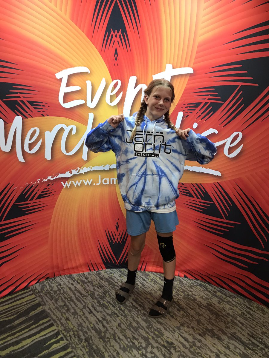 ShopPlayToScore's tweet photo. @ShopPlayToScore Memorial Day Weekend @JamOnItEvents #Memorial Day #MemorialDayWeekend #reno #playtoscore #boysbasketball #merch #girlsbasketball https://t.co/JqjCQ3RRpw