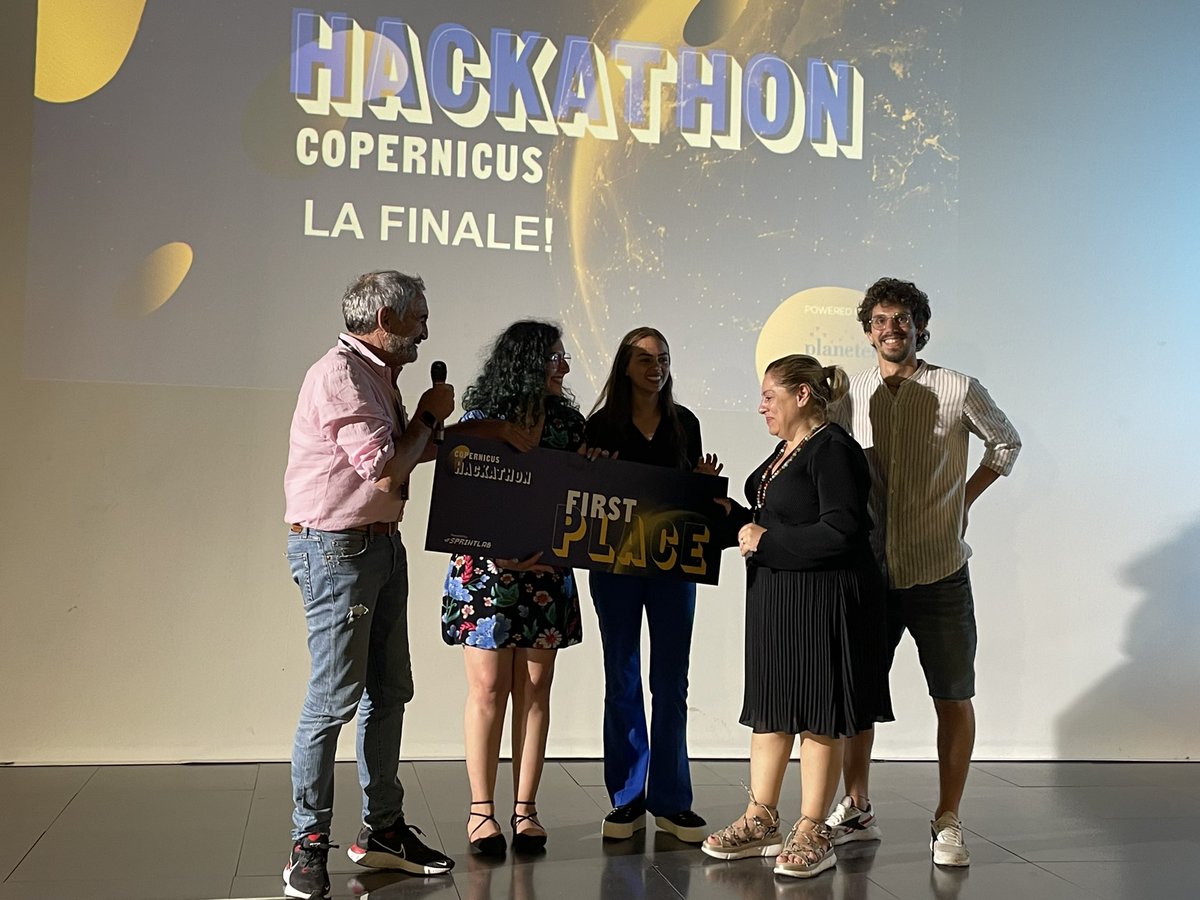 DTA_Aerospace's tweet photo. Young generations and new ideas at the #HackathonCopernicus2022. Our “Diversity & Inclusion” award was delivered to the MOT team. @planetek @ourevitch_stp @CopernicusEU @latitudo40 @EU4Space https://t.co/bAod5deOLf
