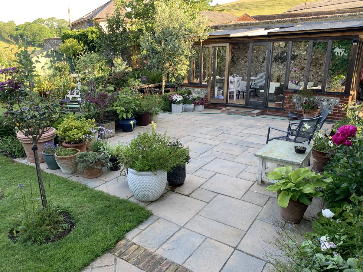 RanscombeBandB's tweet photo. Ranscombe House B&amp;B   Ready and waiting… https://t.co/gbZasxNFo3