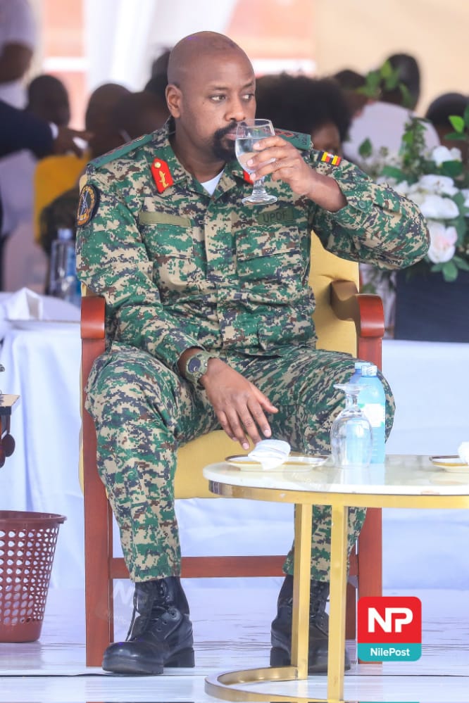 muhumuzaWilson2's tweet photo. Team Muhoozi Army# we're so much determined to do any work that were assigned to do,,I thank our bosses next president. @mkainerugaba and our.@TeamMkproject ,@Balaam1980 ,@Honnelsonlufafa @GatsFred21 @HappywaMuhoozi @AlbertoCarols https://t.co/Bcu2WMjfrl