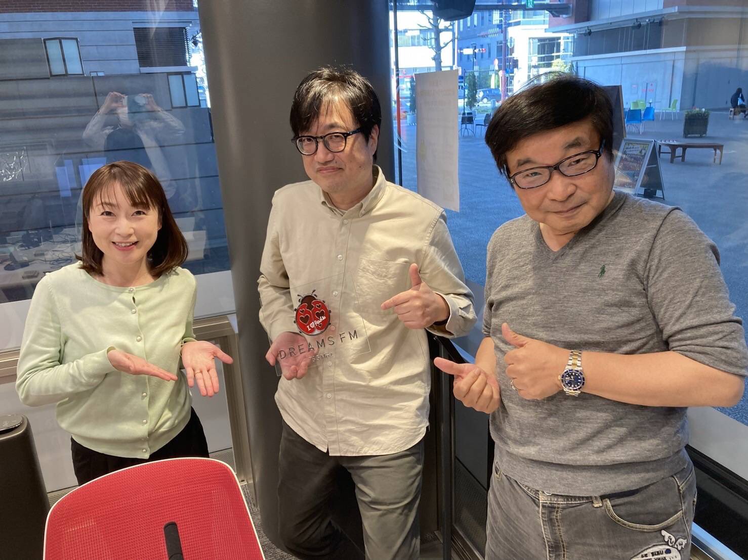 原田らぶ子 雨の月曜日 ドリームスfm 16 30 放送の 原田らぶ子のlove Love Music 今週は特別編 お送りします 久米楽器店 藤田嘉満店長をゲストにお招きしてそれぞれの 思い出の曲 をご紹介します ドリームスfmのホームページからも 聞けますよ