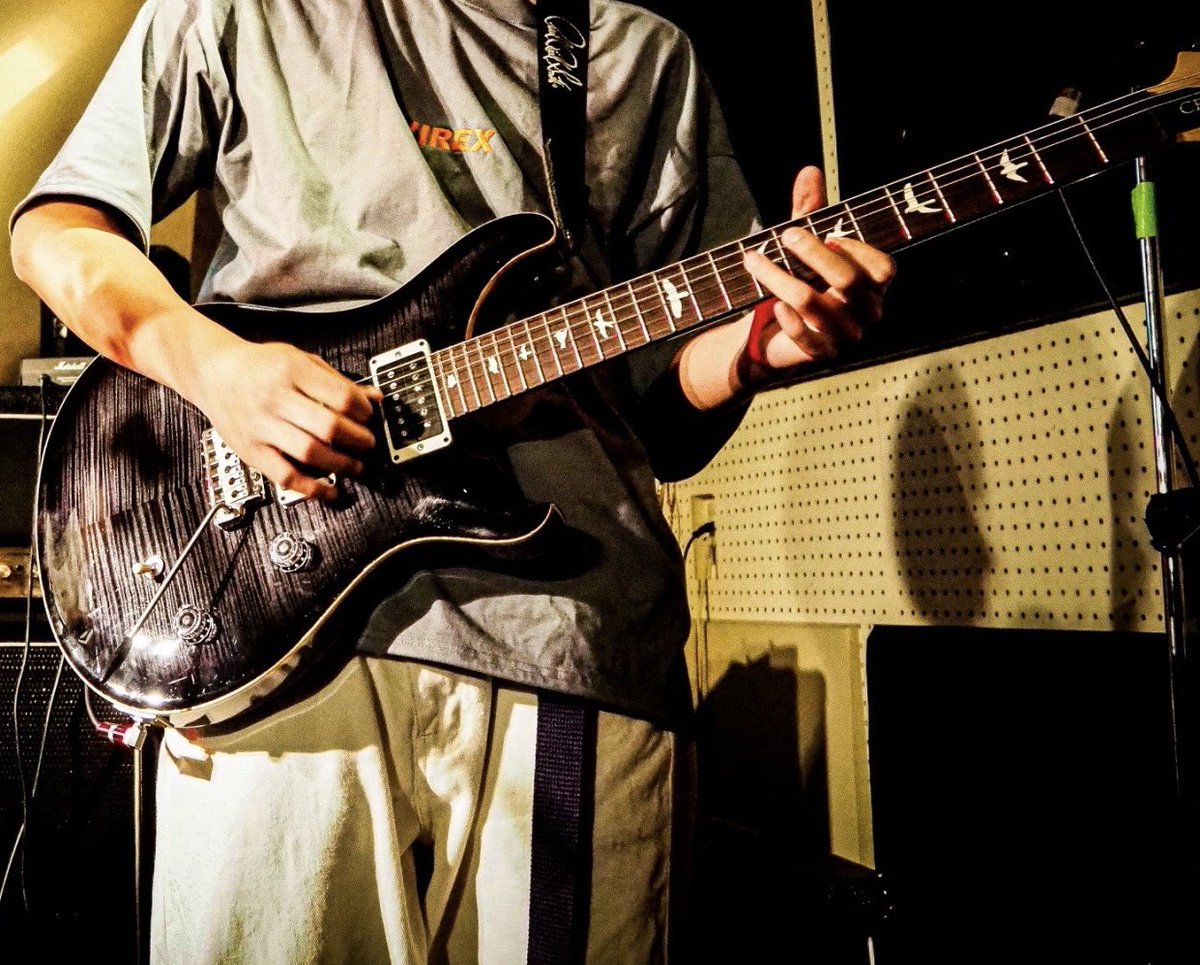 koki94496123's tweet photo. やっぱりPRSの木目好き
 #PRSCE24
 #PRS
 #黒いギター
 #PRS推進委員会

photo by @pengggzii_photo https://t.co/ET3fRUiYPb
