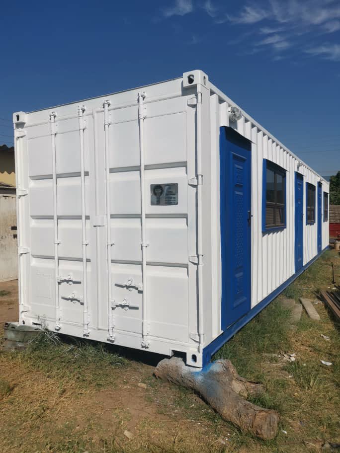 Kurazcontainer1's tweet photo. 40 foot Tripple office. https://t.co/rJiSuzpzkt
