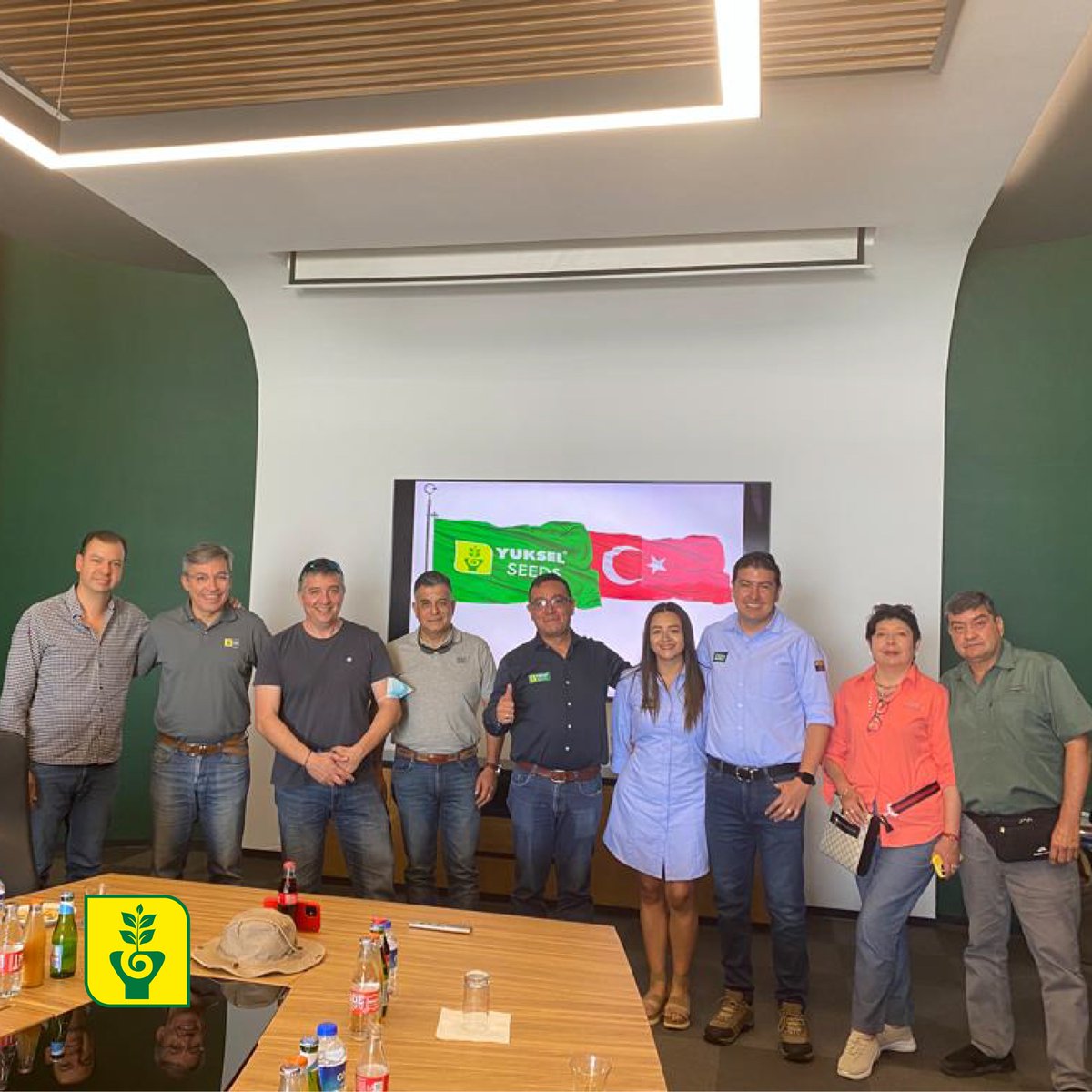 yukselseeds's tweet photo. Last week our colleagues from #LatinAmerica visited our headquarters in Turkey together with our partners #Eurosemillas from Colombia and #TodoAgro from Ecuador
This visit was useful to offer a training and to observe the new varieties that we will soon present in these #markets https://t.co/yppwPVKudZ