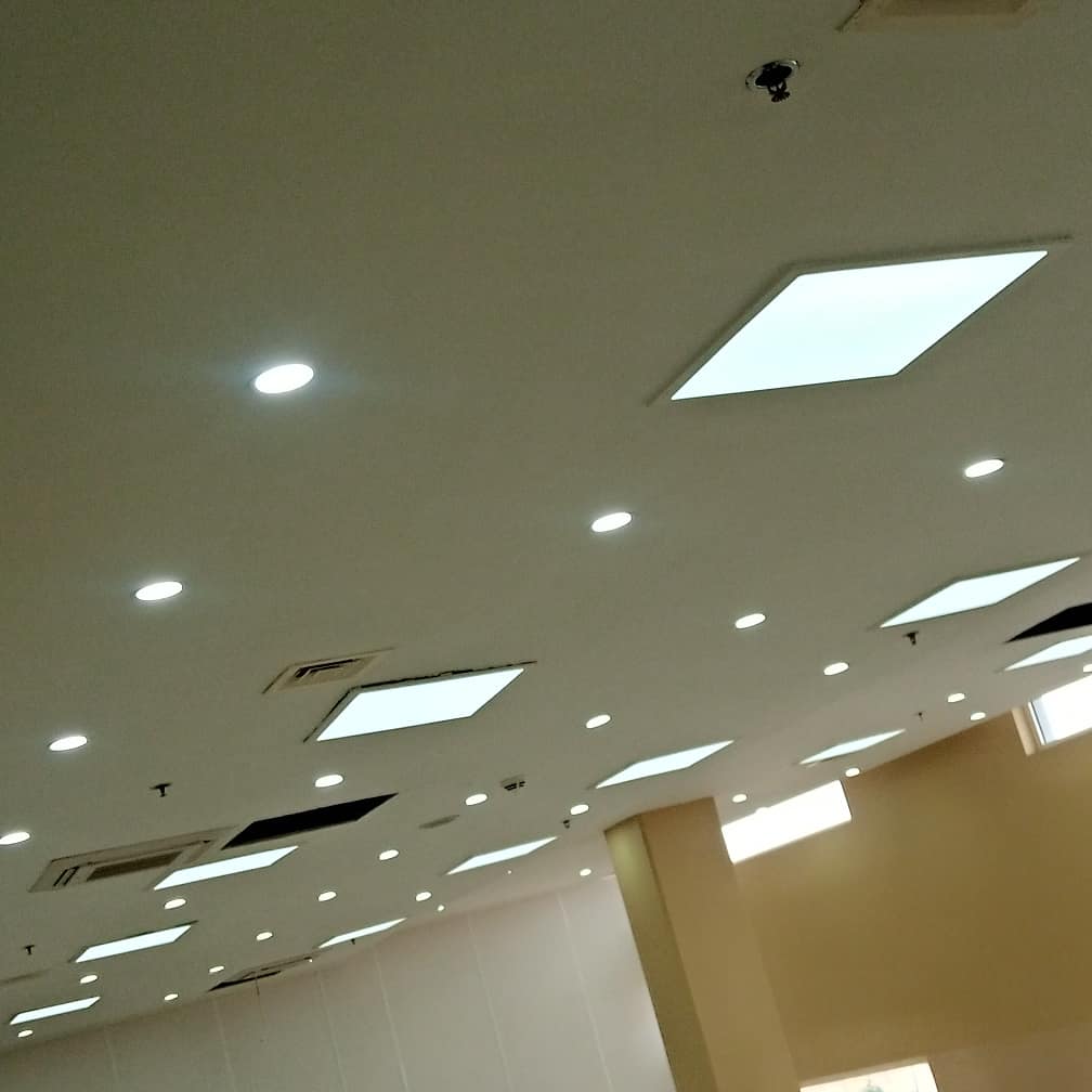 PeterCDaniel4's tweet image. I love doing it ,, pop ceiling installation etc  more connected more connection