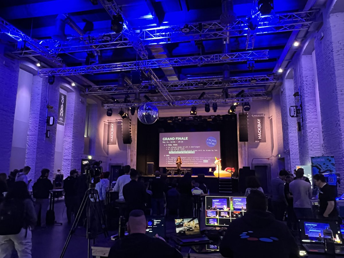 benjabo's tweet photo. #HackBay just started 🤩
This year with @adidasoriginals on #web3 and #NFTs https://t.co/vr4qg6ni7K