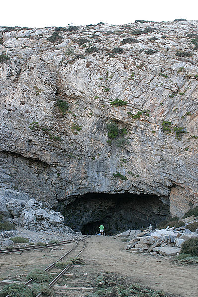 AstrologyTravel's tweet photo. #Birthplaces and important #temples of #Greekgods in #astrogeography #4: #Zeus - #Jupiter 
#Psychro or #Dictean Cave, #Crete ph: Jerzy Strzelecki, ccbysa3.0
#Ideon Cave, Crete  ph: Henry Hartley, ccbysa3.0
Zeus Temple #Olympia
https://t.co/wVY0uKlYFg https://t.co/Xl9oMsshsm