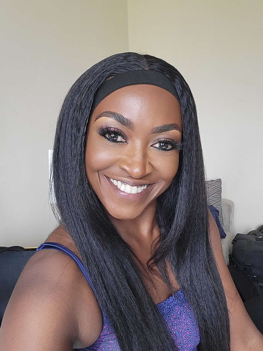 HenshawKate's tweet photo. Good morning fam....
May the Lord God bless the work of our hands..
We will be at the right place at the right time and we will go out and return home in safety...🙏
Peace, love and light ✨️ 💕 https://t.co/YWa6WTfecF