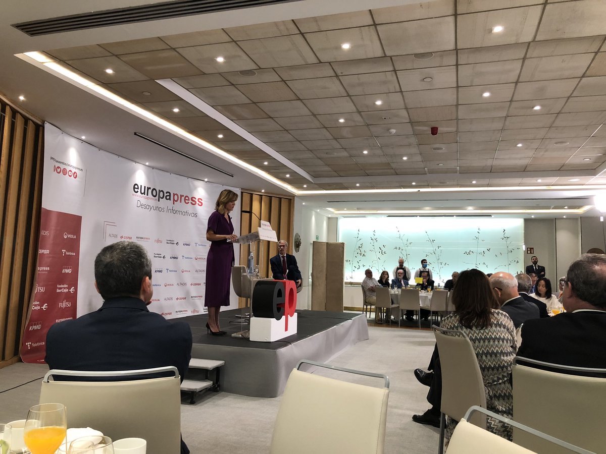 Los estudiantes de la FP dual cotizarán a la Seguridad Social, financiada “en gran medida por el Gobierno”. La Ministra habla de una bonificación del 90% para empresas y alumnos. Habrá que estar muy pendientes <a href="/ecatolicas/">Escuelas Católicas</a>