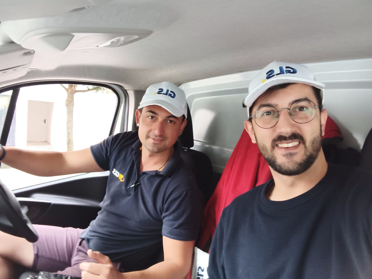 jaime_gls's tweet photo. #Driverday con Fer un crack https://t.co/HZbIsdqA6i