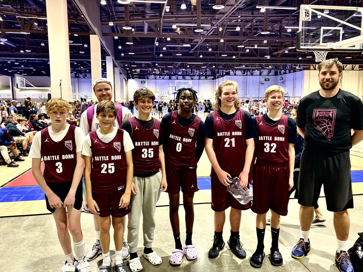 BattleBornBB's tweet photo. Our youngsters played their hearts out today. Last crack at it tomorrow‼️🔥🏀 #MemorialDayTournamnet #BattleBornBasketball https://t.co/ml6rPqi8yw