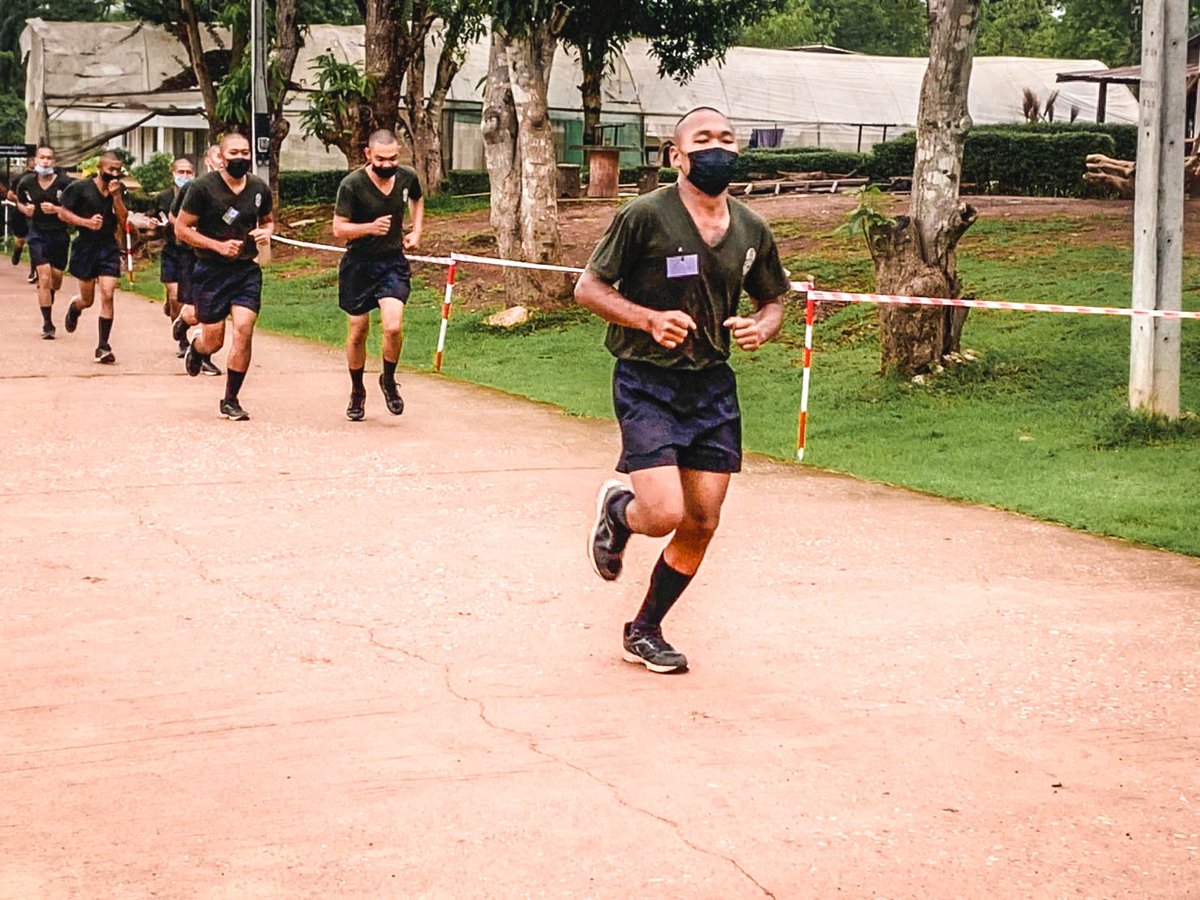 army2pr's tweet photo. แข็งแรงทั้งกาย และใจ น้องทหารใหม่ฟิตเต็มที่กับครั้งแรกในการทดสอบสมรรถภาพร่างกาย
#น้องคนเล็ก
#Bootcamp6 https://t.co/bESed7GX0E