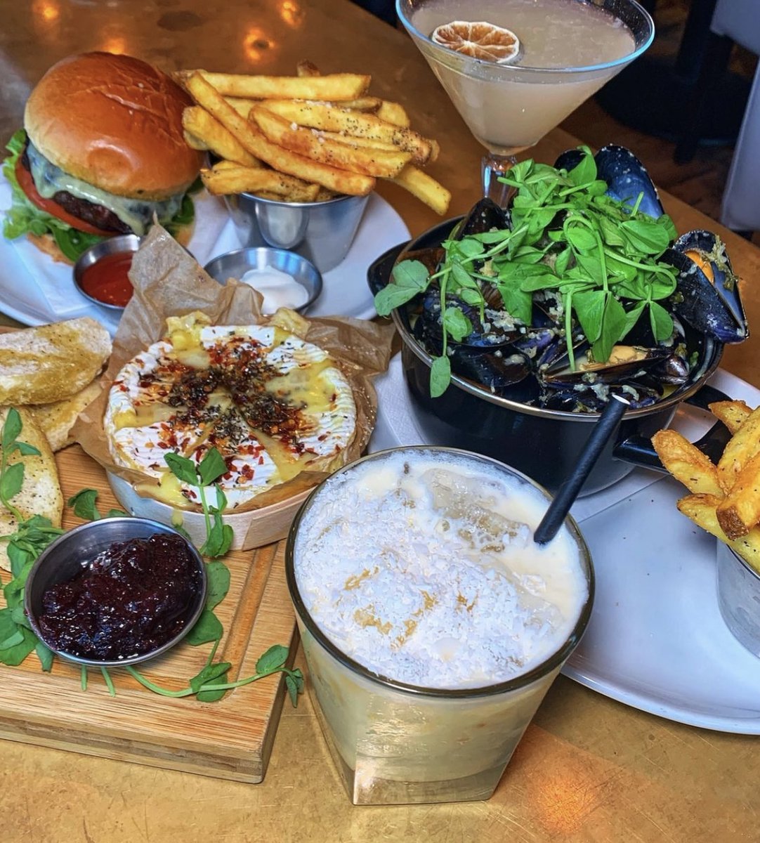 Greenwich Tavern tweet media