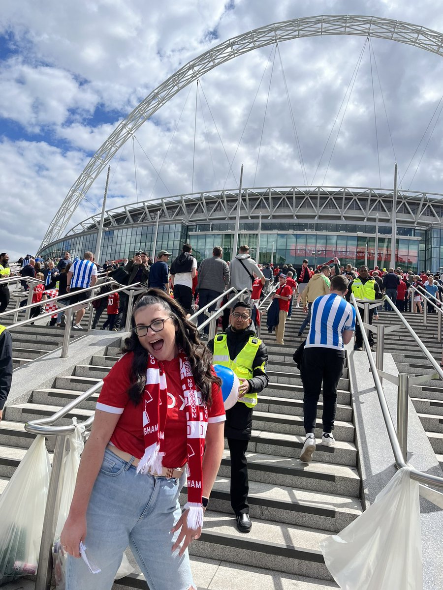 ohheygrace_'s tweet photo. Shoutout to @samba_brice for getting Mrs Webbo @LukeWebster94 to Wembley ❤️⚽️ What a day!!! Can’t thank you enough! https://t.co/71KAa8Gikd