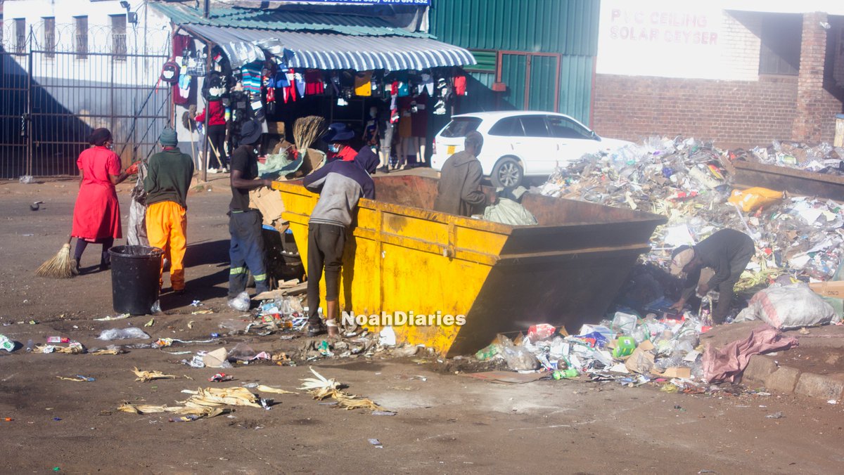 Meanwhile in Harare CBD..............
<a href="/cohsunshinecity/">.</a> 
<a href="/MoHCCZim/">Ministry of HealthZW</a>