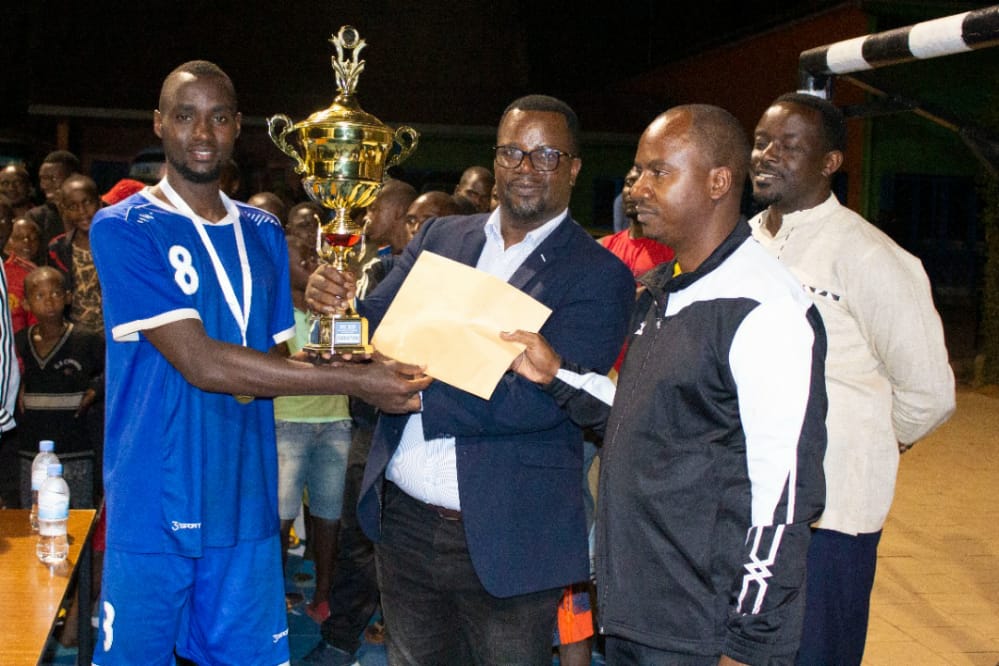 GicumbiT's tweet photo. Champions of the Genocide Memorial Tournament 2022 @GicumbiT  #GTM2022
@Tuyipas @RBA @bbfmumwezi @Alfred_TWAHIRWA @NzabonimpaEmmy https://t.co/fCvVYilnre
