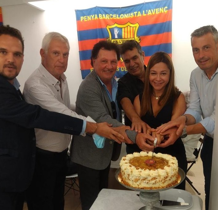 FCBPenyes's tweet photo. 🎂 La PB l’Avenç celebró sus 38 años de historia con una comida conmemorativa.

🤝 Francesc Martí Palomares, miembro de la Comisión Social, y Adjutori Serrat, exjugador y miembro de la Agrupació de Jugadors del FC Barcelona acompañaron a los peñistas.

🎊 ¡Felicidades! https://t.co/NgdEtPvv7D