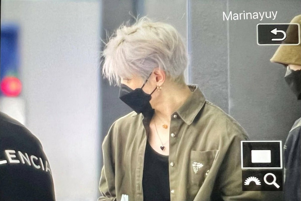 LOOKSTY's tweet photo. He's Perfect #TAEYONG https://t.co/eQWwNoNeRr