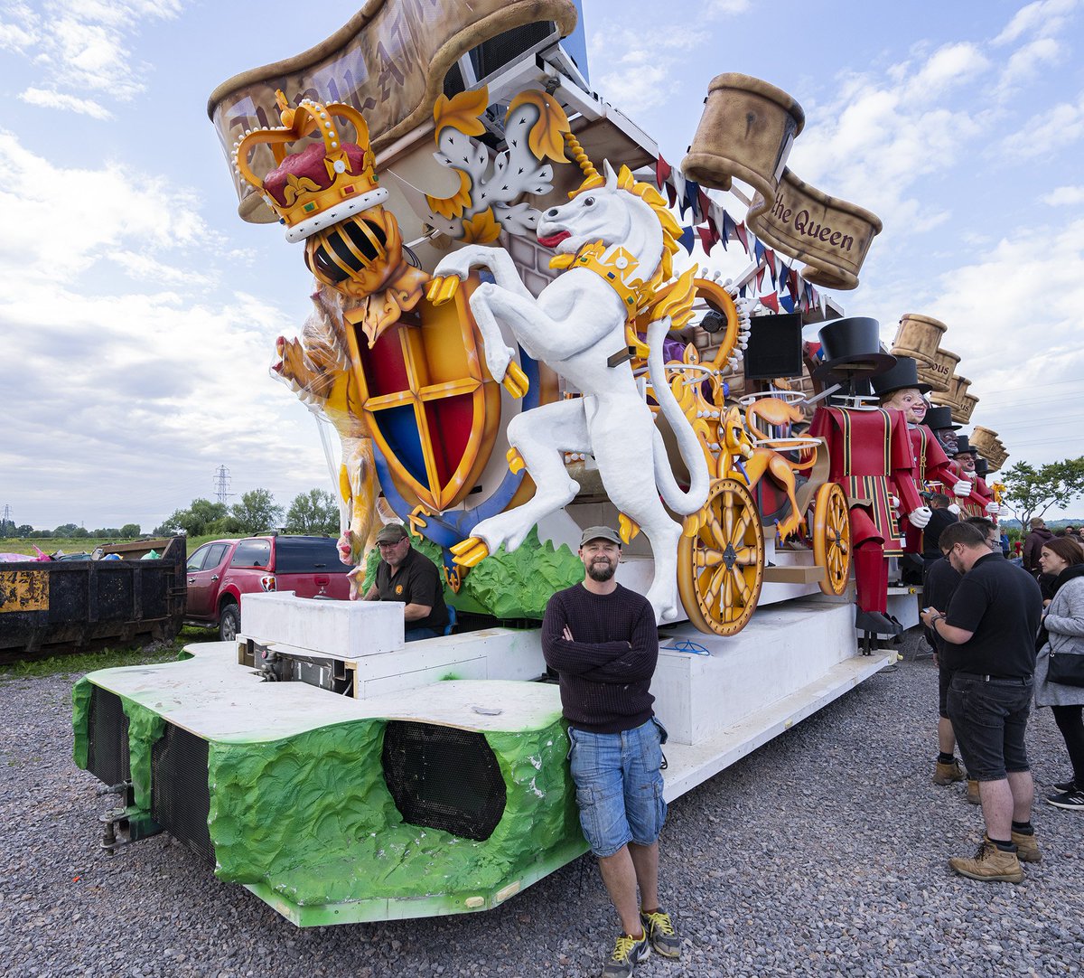 Platinum Jubilee Pageant Cart 
👑👑👑👑👑👑👑👑👑👑👑

Our special cart for Her Majesty the Queen is not quite finished yet but we've been overwhelmed by your response to how it looks so far - thank you 😀

📷: <a href="/BES1943/">Brian Sweeting</a> (Bridgwater Photographic Society)

#PlatinumJubileePageant