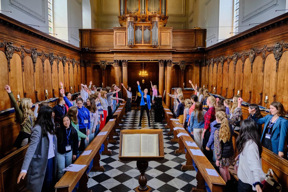 Hands up who loves the organ…? What a wonderful day on Saturday - our annual Cambridge Organ Experience for Girls, back after a 3 year hiatus. 
📸<a href="/hedgehoghugh/">Hugh Warwick</a>