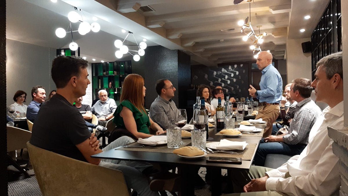 El viernes 27-may, celebramos el día de las #Telecomunicaciones. Contamos con la presencia de <a href="/dluquin/">David Luquin</a>, Dtor Gral de Avance Digital de <a href="/lariojaorg/">Gobierno de La Rioja</a>. Asimismo comprobamos el gran ambiente entre los compañeros que formamos parte de este colectivo profesional.  <a href="/COIT_AEIT/">COIT_AEIT</a>