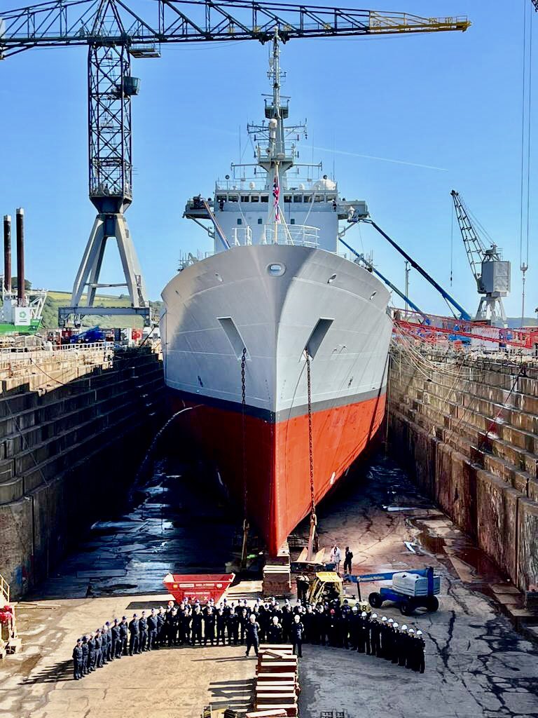 Top story: @HMSScottRN: 'This is us👇

87 sailors about to exit dry dock on time.
87 sailors raring to go.
87 sailors excited to get back to sea.

@RoyalNavy 
#GreatScott #GreatSailors ' , see more tweetedtimes.com/HabitekUK?s=tnp