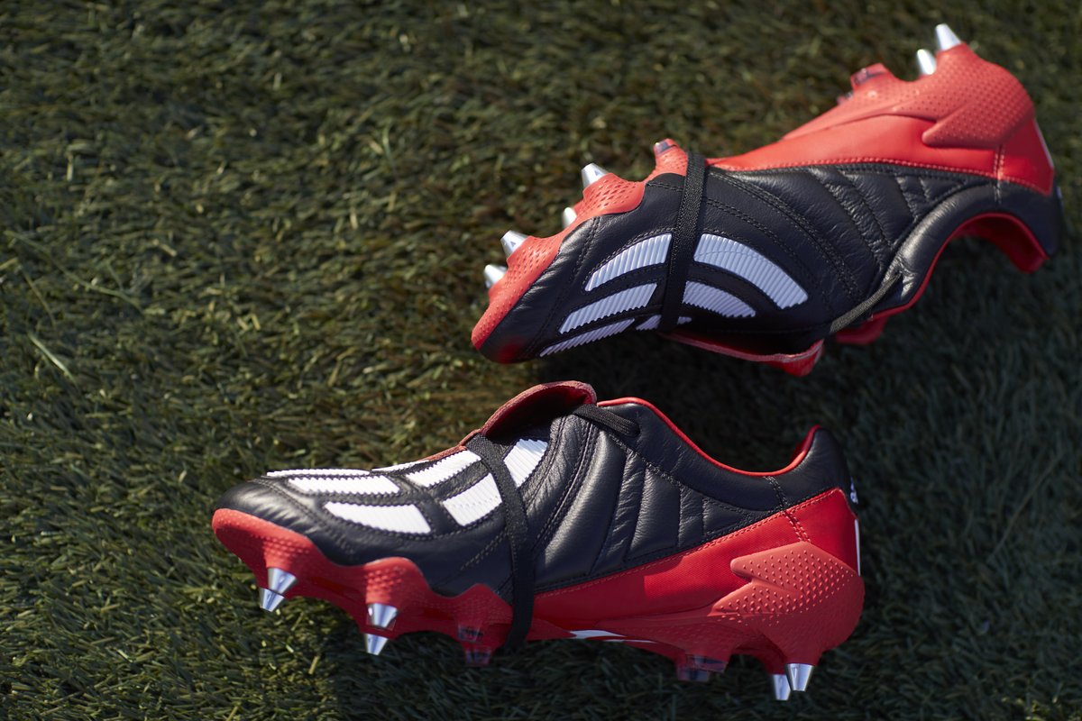 FourFourTwo's tweet image. They're here – and they're beautiful 😍

Adidas have released NEW Predator Mania boots to celebrate 20 years since Zinedine Zidane's iconic Champions League winner 👌

trib.al/RzCSWOo