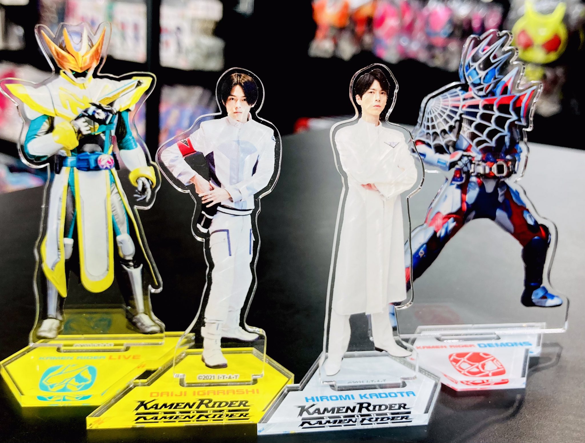 仮面ライダーストア on X: 