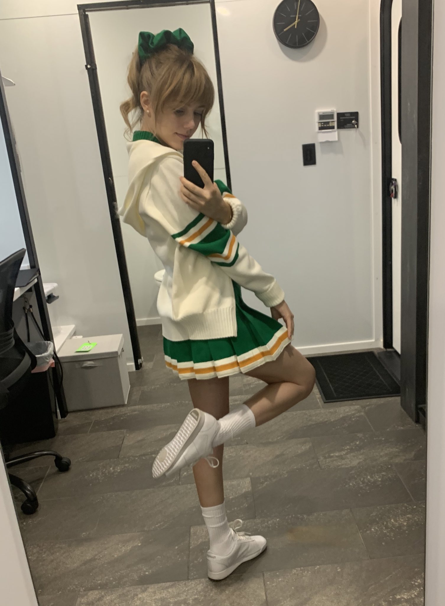 Grace Van Dien In Case You Didn T Get Enough Chrissy Content Because Y Know Strangerthings T Co Usgkd5bsko Twitter