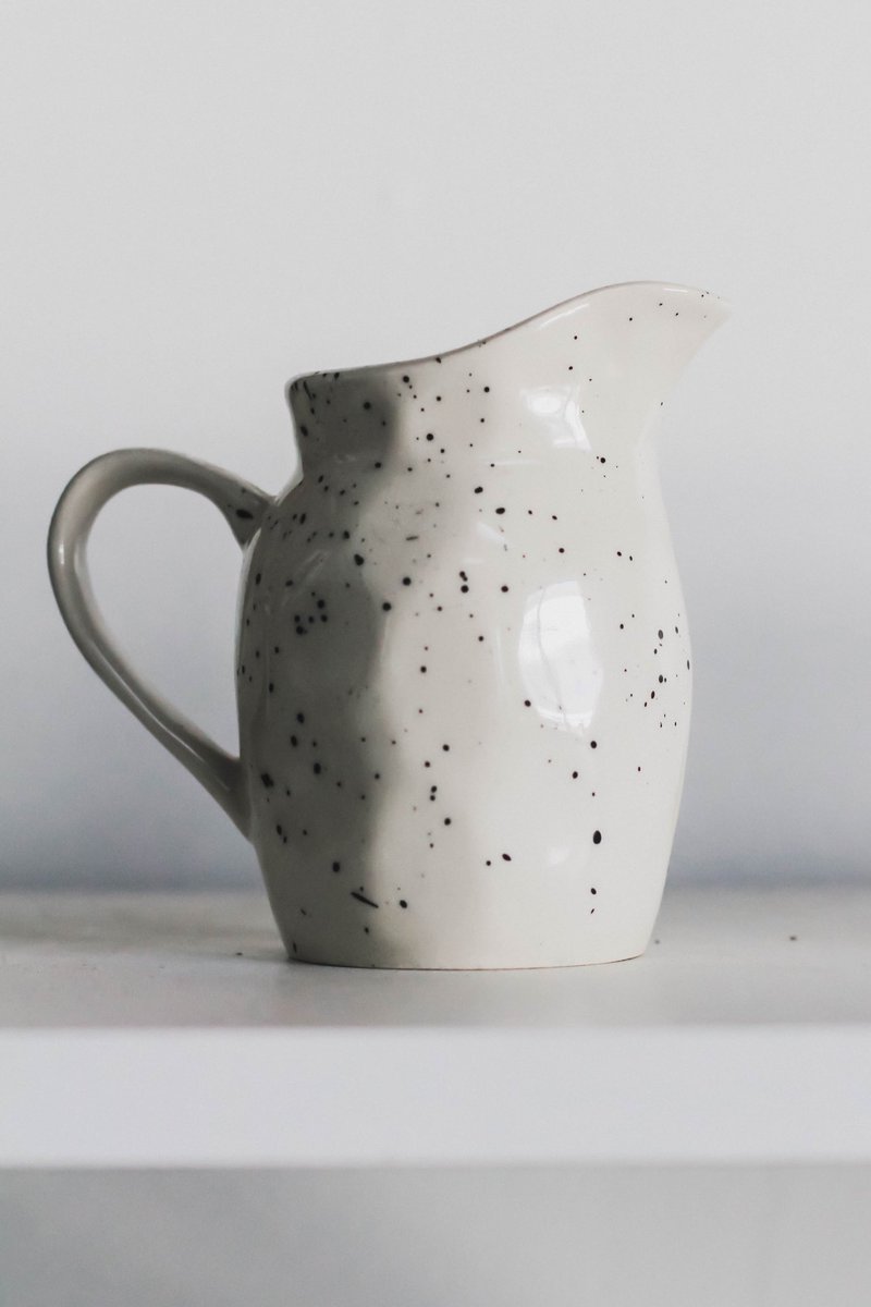 yeus_handmade's tweet photo. Happy Monday Everyone!! Remember to fill your OWN cup first! #HappyMonday https://t.co/iXoJ9hj68c