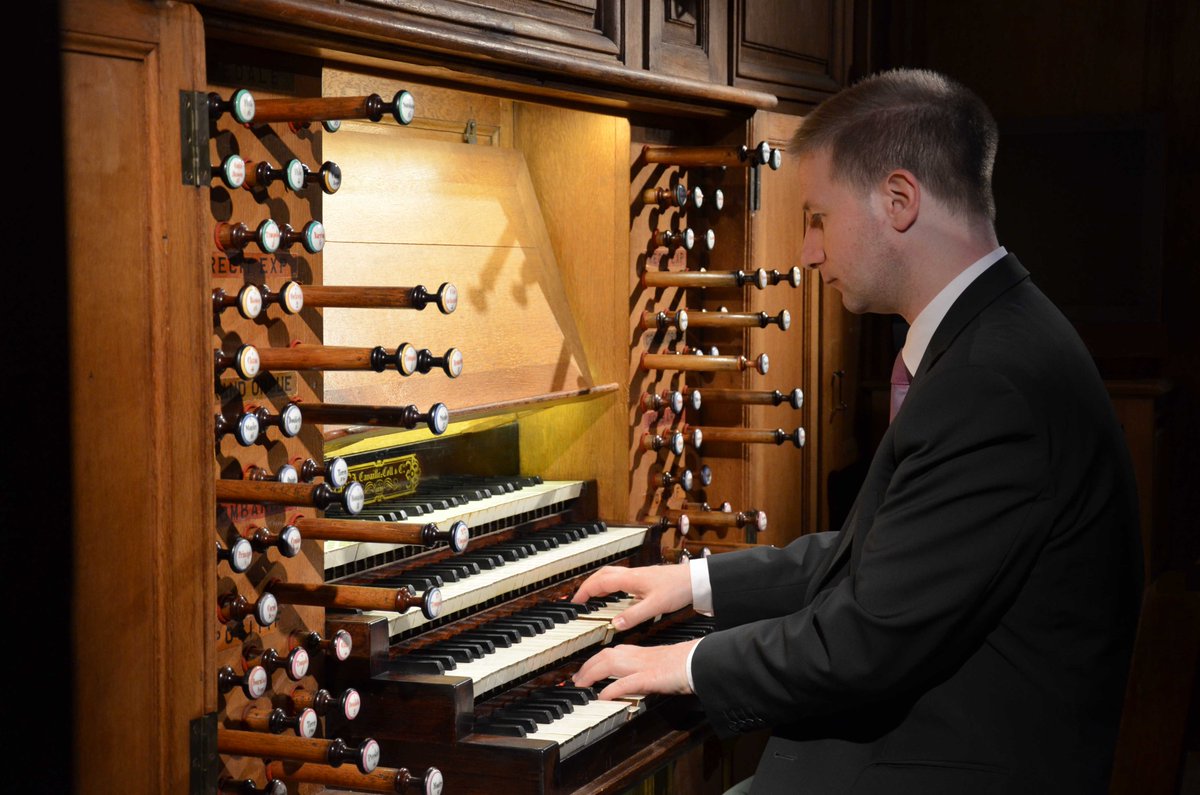 Johann VEXO joins us for his Grand Organ concert at OLV on 1 July at 19h30. Tickets: johann-vexo.eventbrite.co.uk Johann is Choir Organist of Notre-Dame Cathedral in Paris & Organiste Titulaire of the Grand Organ of Nancy Cathedral. pls RT! @SimonFW @CVMSMusic