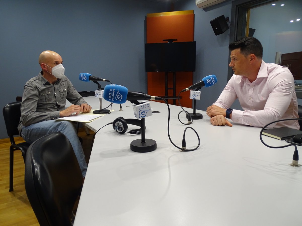 RadioPalamos's tweet photo. Comencem l'espai "Tal com som" d'avui dilluns. Ens acompanya a l'estudi en @tonibachiller , president de @fecoturpalamos .
107.5fm - https://t.co/3w6MfIOTQv https://t.co/cB3QPVPRmp